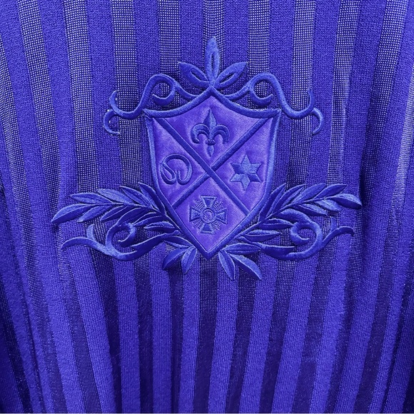 Vintage St John Collection by Marie Gray purple crest cardigan - Picture 7 of 9